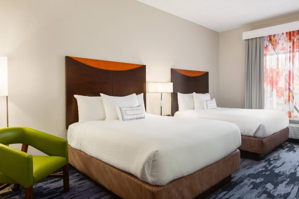 Queen Room with Two Queen Beds interior